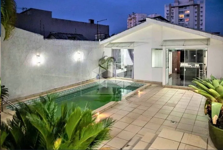 Foto 1 de Casa com 4 Quartos à venda, 209m² em Jardim Lindóia, Porto Alegre