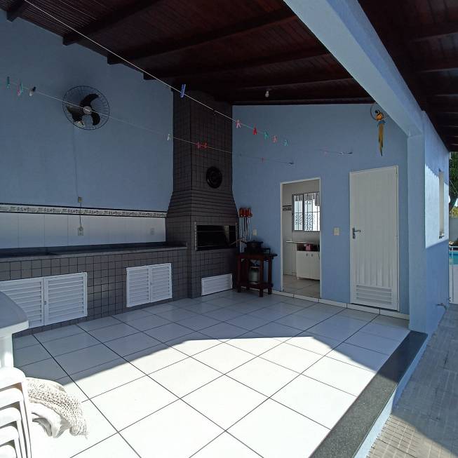 Foto 3 de Casa com 4 Quartos à venda, 250m² em Medianeira, Porto Alegre