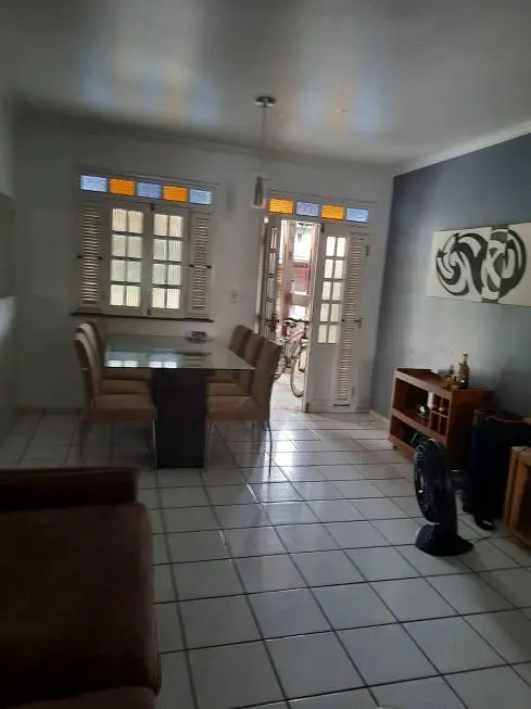 Foto 1 de Casa de Condomínio com 3 Quartos para alugar, 10m² em Olho d'Água, São Luís