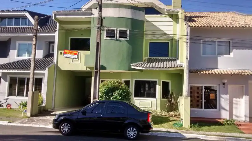 Foto 1 de Casa de Condomínio com 3 Quartos à venda, 280m² em Uberaba, Curitiba