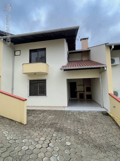 Foto 5 de Casa de Condomínio com 3 Quartos para alugar, 90m² em Vila Nova, Blumenau