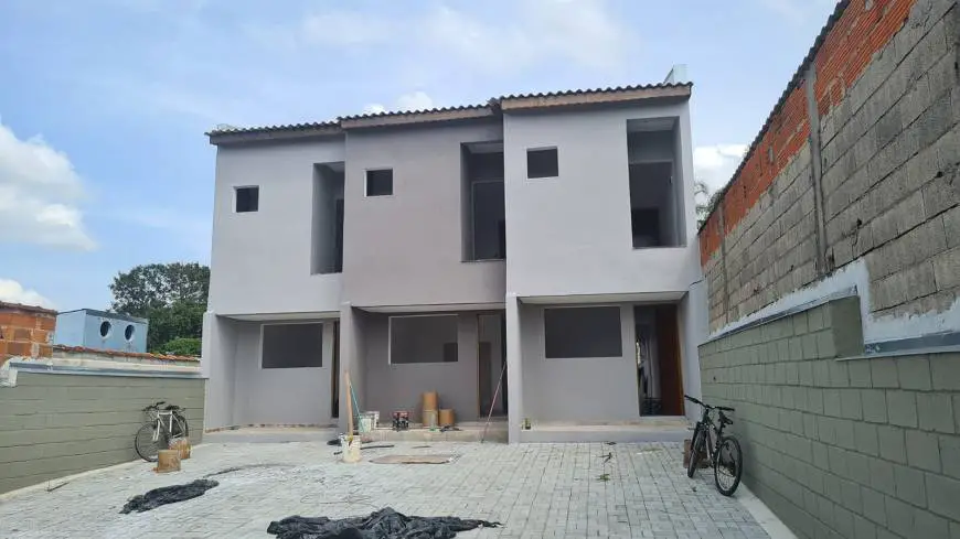 Foto 1 de Sobrado com 2 Quartos à venda, 72m² em Vila Brasileira, Mogi das Cruzes
