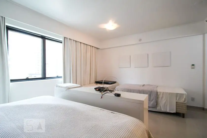 Foto 5 de Apartamento com 1 Quarto para alugar, 50m² em Moema, São Paulo