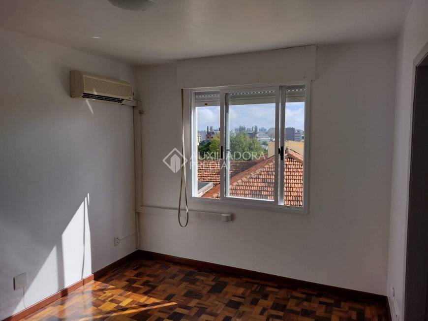 Foto 3 de Apartamento com 1 Quarto à venda, 36m² em Passo da Areia, Porto Alegre