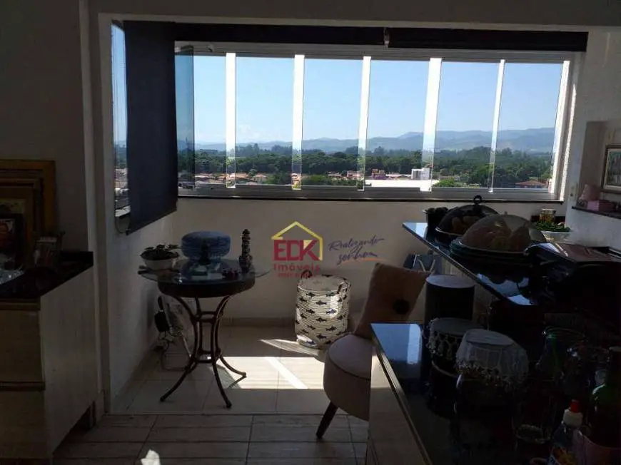 Foto 1 de Apartamento com 2 Quartos à venda, 86m² em Bela Vista, Pindamonhangaba