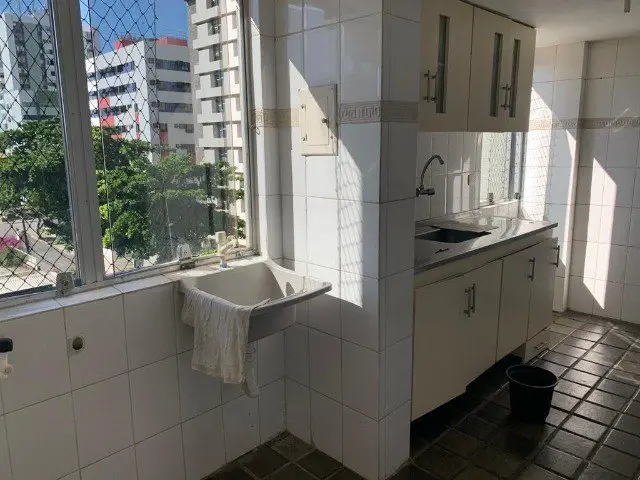 Foto 4 de Apartamento com 2 Quartos à venda, 65m² em Boa Viagem, Recife