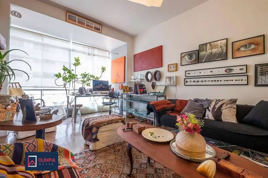 Foto 4 de Apartamento com 2 Quartos para alugar, 140m² em Cerqueira César, São Paulo