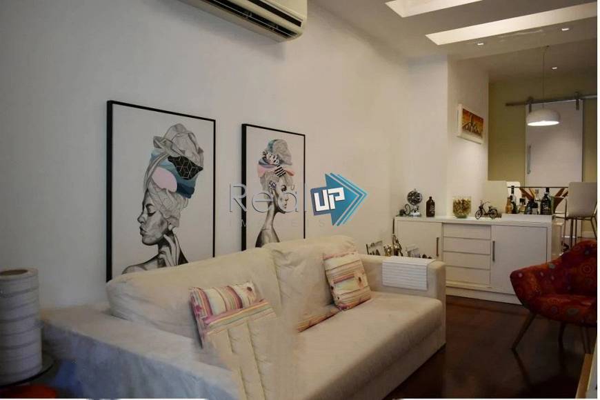Foto 1 de Apartamento com 2 Quartos à venda, 72m² em Lagoa, Rio de Janeiro