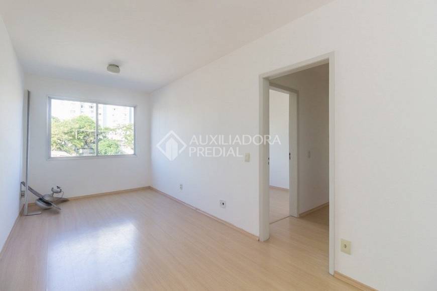 Foto 1 de Apartamento com 2 Quartos para alugar, 57m² em Menino Deus, Porto Alegre