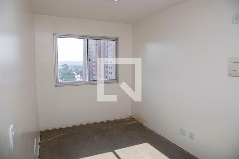 Foto 2 de Apartamento com 2 Quartos para alugar, 44m² em Vila Nogueira, Diadema