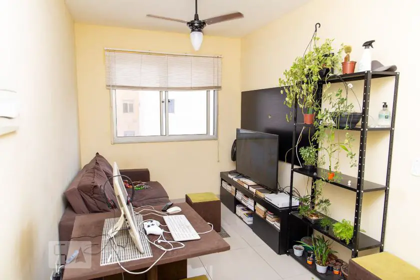 Foto 1 de Apartamento com 2 Quartos para alugar, 44m² em Vila Nogueira, Diadema