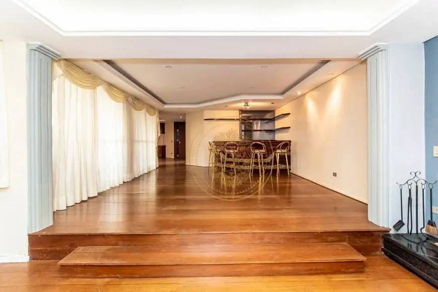 Foto 4 de Apartamento com 3 Quartos à venda, 270m² em Batel, Curitiba