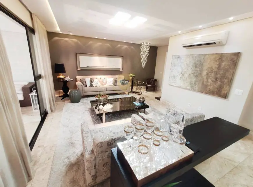 Foto 1 de Apartamento com 3 Quartos à venda, 219m² em Duque de Caxias, Cuiabá