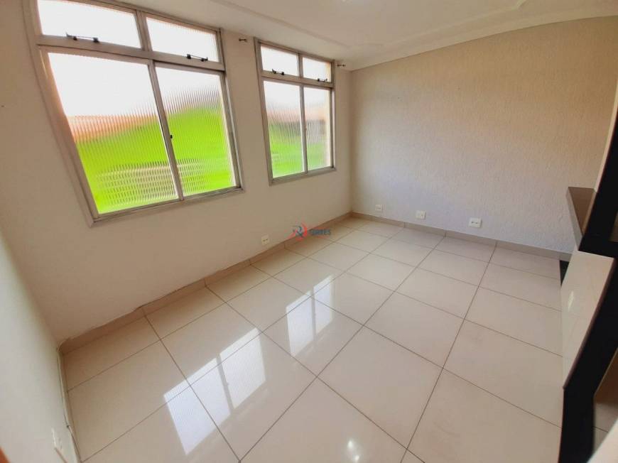 Foto 2 de Apartamento com 3 Quartos à venda, 70m² em Eldorado, Contagem