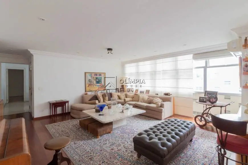 Foto 4 de Apartamento com 3 Quartos para alugar, 240m² em Higienópolis, São Paulo