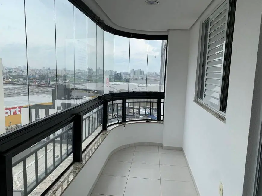 Foto 1 de Apartamento com 3 Quartos à venda, 99m² em Kobrasol, São José