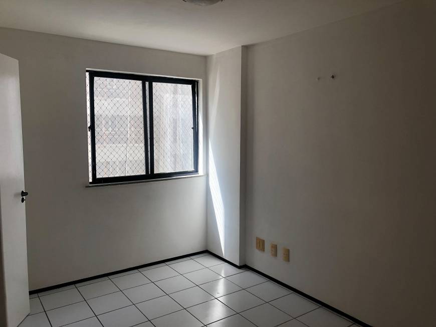 Foto 2 de Apartamento com 3 Quartos para alugar, 60m² em Meireles, Fortaleza