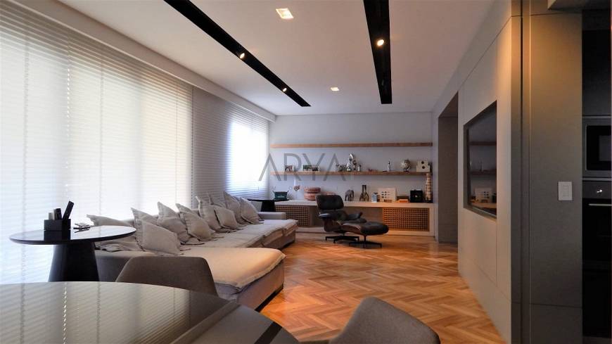 Foto 1 de Apartamento com 4 Quartos à venda, 240m² em Água Verde, Curitiba