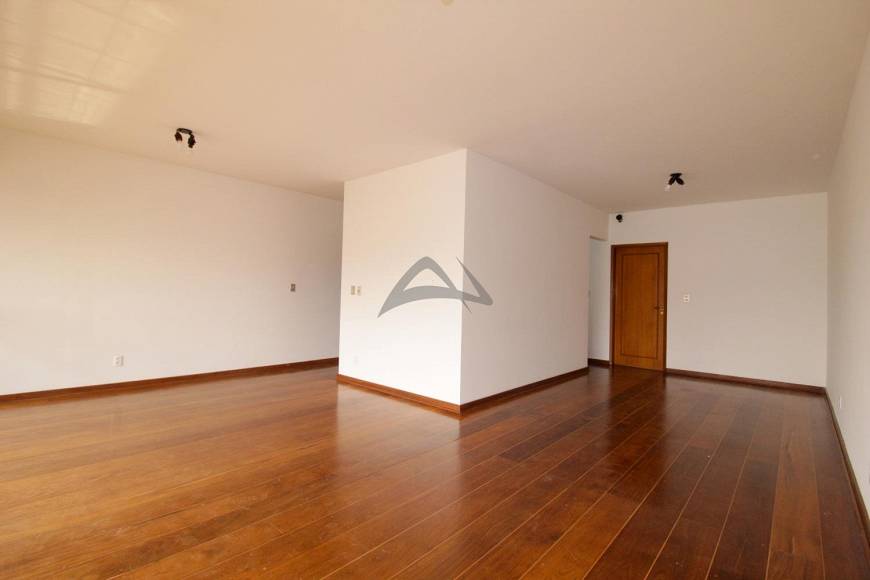 Foto 1 de Apartamento com 4 Quartos à venda, 237m² em Cambuí, Campinas