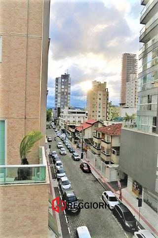 Foto 1 de Apartamento com 4 Quartos à venda, 287m² em Centro, Balneário Camboriú
