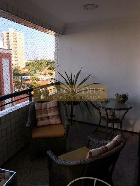 Foto 4 de Apartamento com 4 Quartos à venda, 150m² em Guararapes, Fortaleza