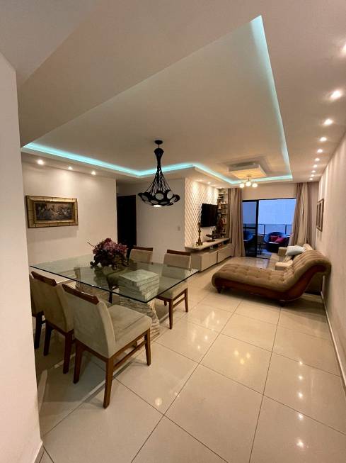 Foto 1 de Apartamento com 4 Quartos à venda, 137m² em Ponta Verde, Maceió