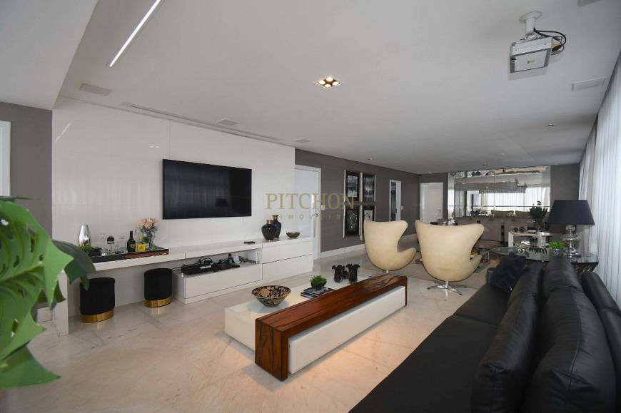 Foto 4 de Apartamento com 4 Quartos à venda, 200m² em Serra, Belo Horizonte