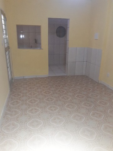 Foto 1 de Casa com 1 Quarto para alugar, 45m² em Rocha Miranda, Rio de Janeiro