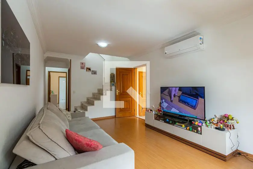 Foto 4 de Casa com 3 Quartos para alugar, 266m² em Jardim Londrina, São Paulo