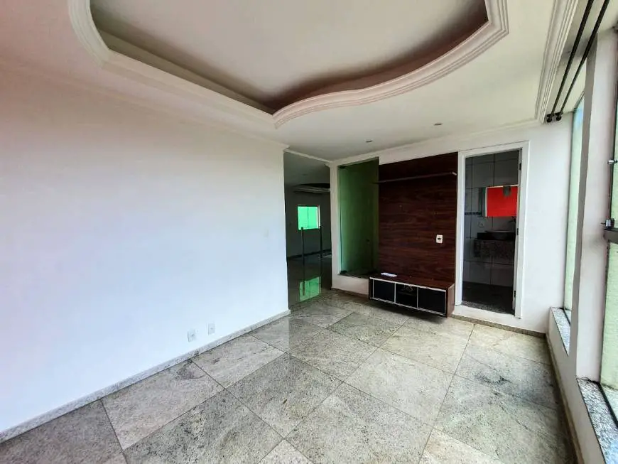 Foto 4 de Casa com 4 Quartos para alugar, 340m² em Planalto, Belo Horizonte