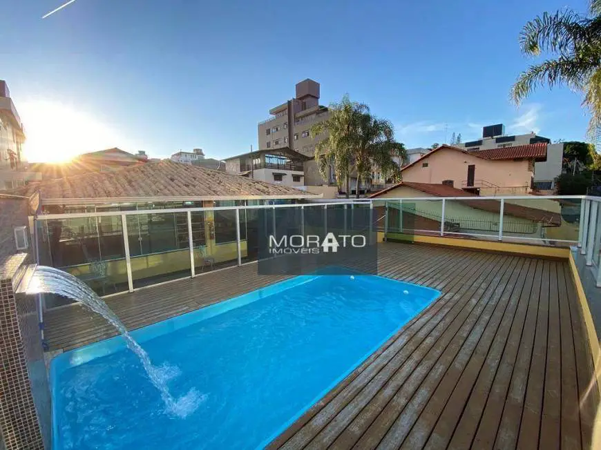 Foto 1 de Casa com 4 Quartos à venda, 555m² em São Luíz, Belo Horizonte
