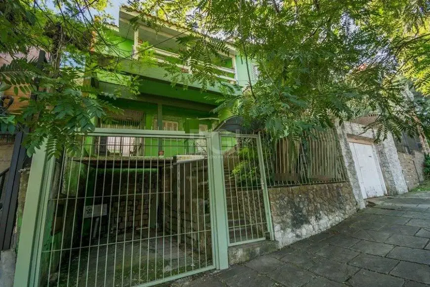 Foto 1 de Casa com 5 Quartos à venda, 365m² em Petrópolis, Porto Alegre