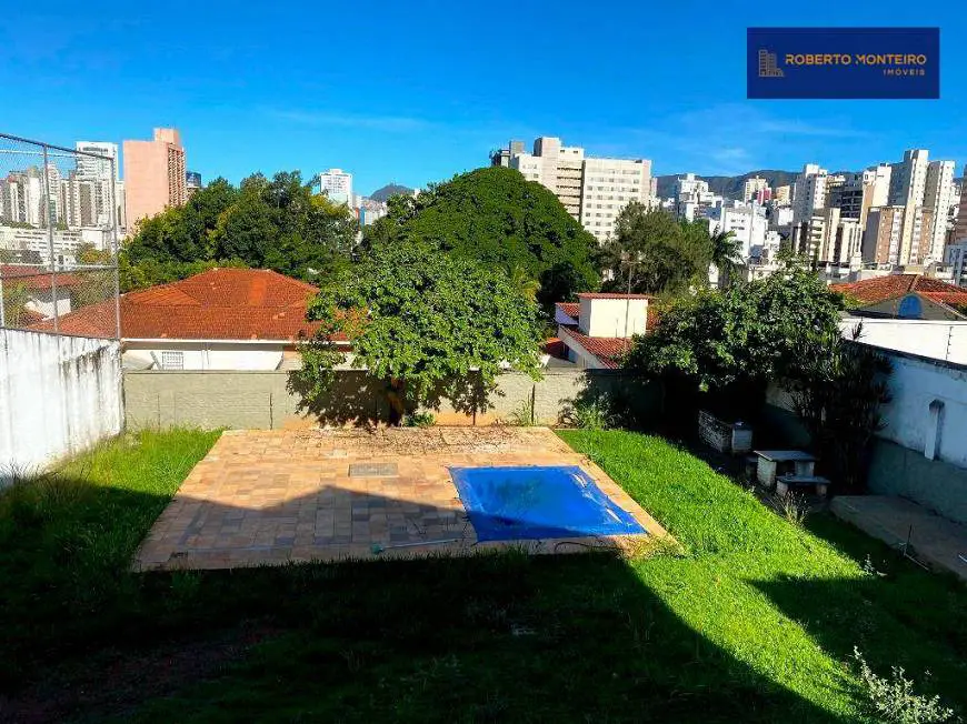 Foto 3 de Casa com 6 Quartos para venda ou aluguel, 1000m² em Cidade Jardim, Belo Horizonte
