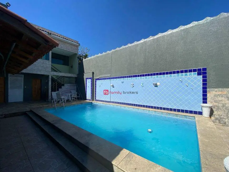 Foto 1 de Casa de Condomínio com 3 Quartos à venda, 279m² em Olaria, Rio de Janeiro