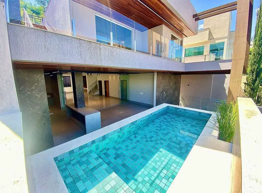 Foto 1 de Casa de Condomínio com 4 Quartos à venda, 500m² em Paquetá, Belo Horizonte