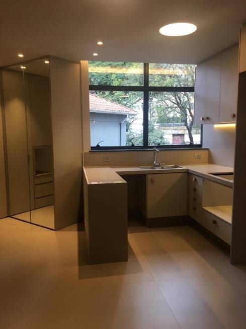 Foto 1 de Apartamento com 1 Quarto à venda, 33m² em Lourdes, Belo Horizonte