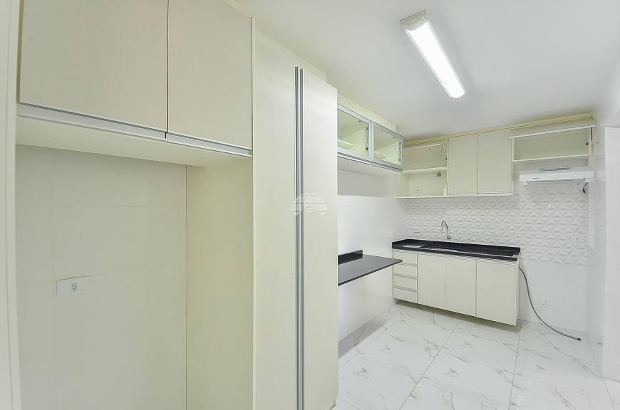 Foto 4 de Apartamento com 2 Quartos à venda, 48m² em Água Verde, Curitiba