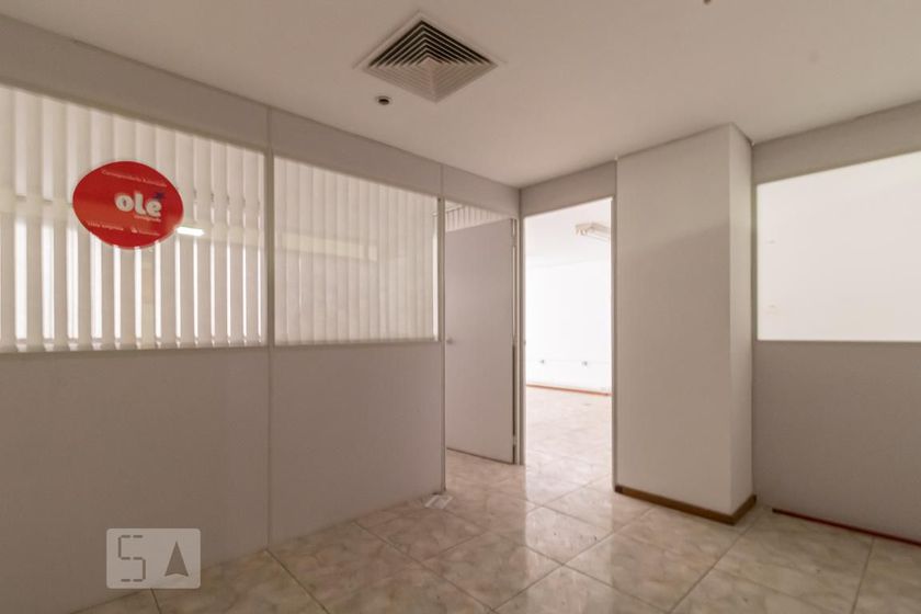 Foto 2 de Apartamento com 2 Quartos para alugar, 77m² em Centro Histórico, Porto Alegre