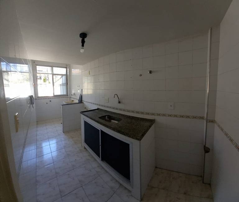 Foto 2 de Apartamento com 2 Quartos para alugar, 70m² em  Vila Valqueire, Rio de Janeiro