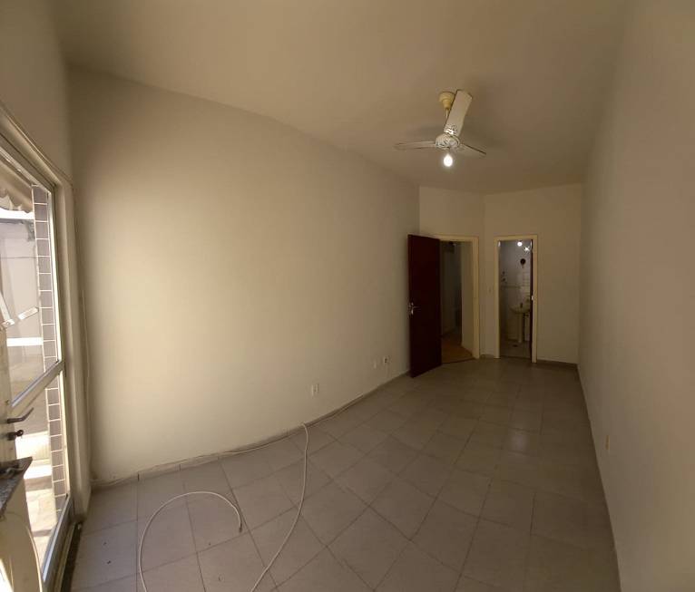 Foto 3 de Apartamento com 2 Quartos para alugar, 70m² em  Vila Valqueire, Rio de Janeiro