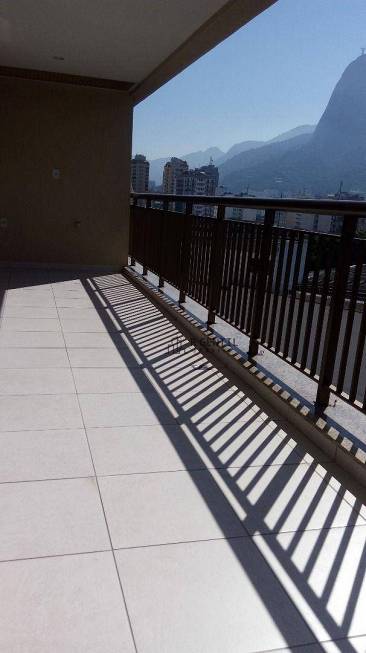 Foto 1 de Apartamento com 3 Quartos para alugar, 120m² em Botafogo, Rio de Janeiro