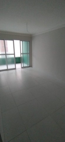 Foto 5 de Apartamento com 3 Quartos à venda, 109m² em Cabo Branco, João Pessoa