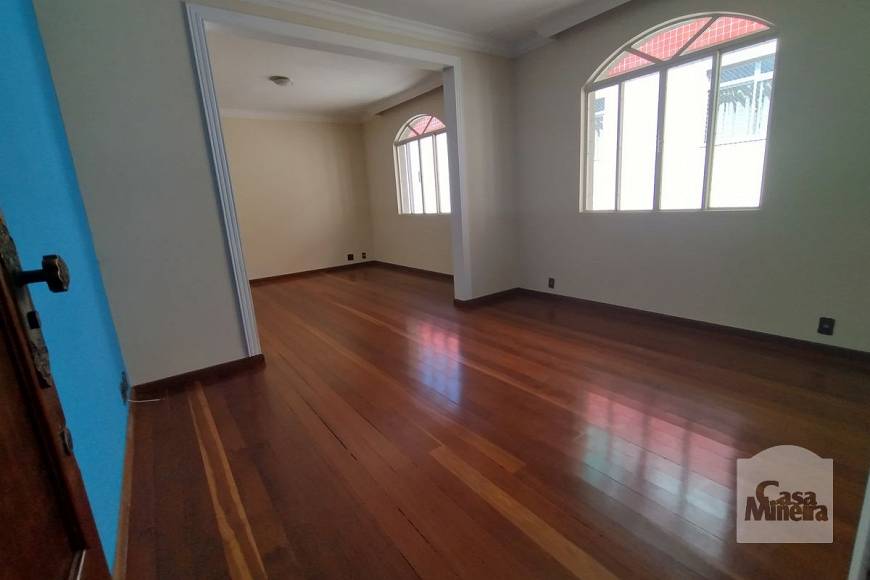 Foto 1 de Apartamento com 3 Quartos à venda, 110m² em Coração Eucarístico, Belo Horizonte