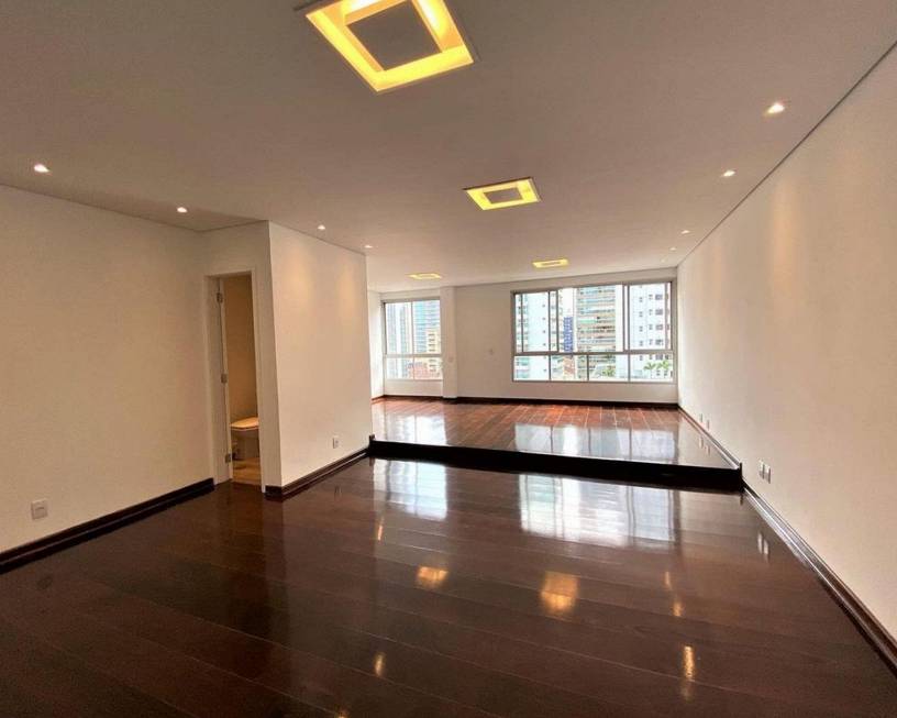 Foto 1 de Apartamento com 3 Quartos à venda, 166m² em Gonzaga, Santos