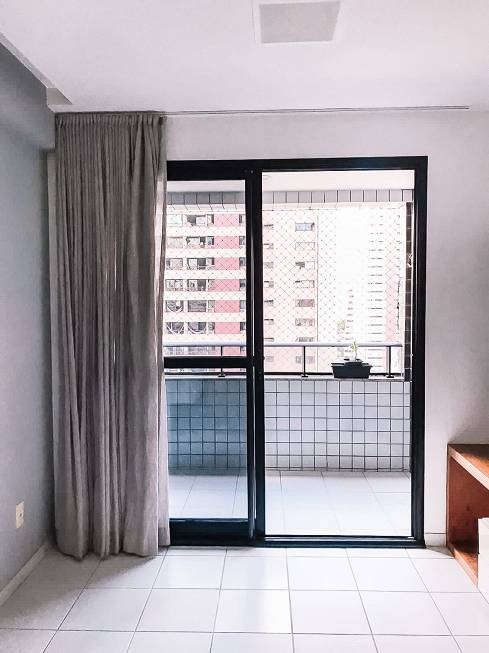 Foto 1 de Apartamento com 3 Quartos à venda, 65m² em Madalena, Recife