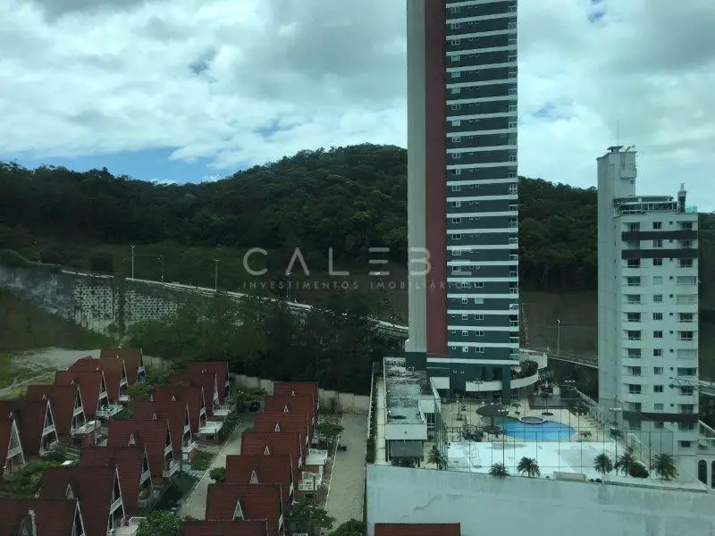 Foto 5 de Apartamento com 3 Quartos à venda, 137m² em Pioneiros, Balneário Camboriú
