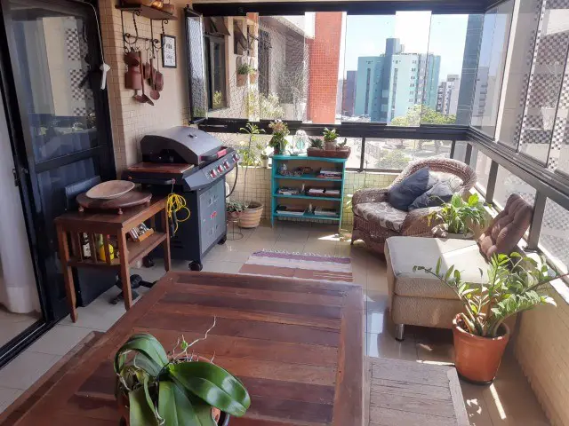 Foto 1 de Apartamento com 4 Quartos à venda, 220m² em Cabo Branco, João Pessoa