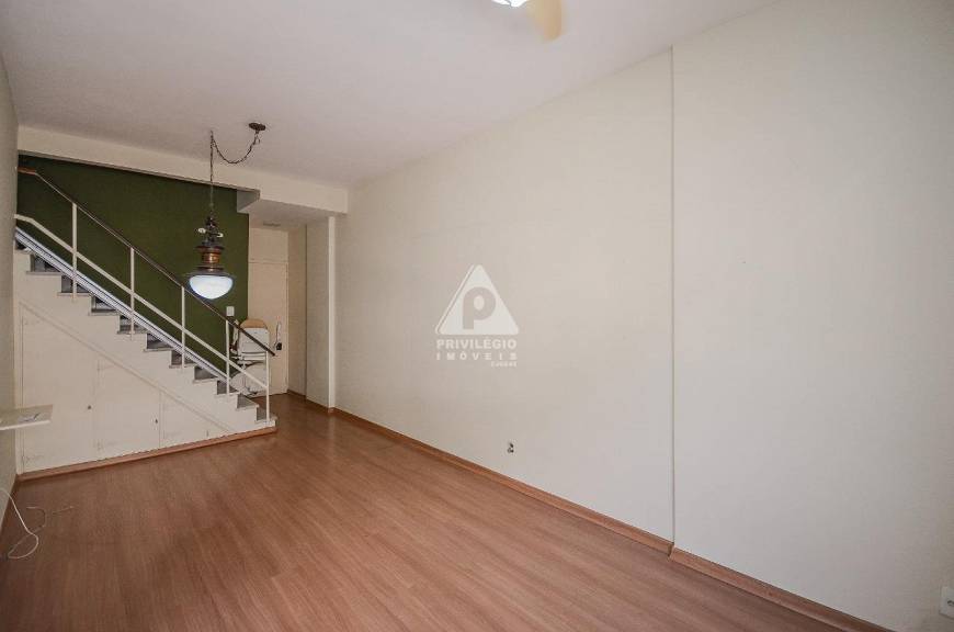 Foto 2 de Apartamento com 4 Quartos à venda, 156m² em Copacabana, Rio de Janeiro
