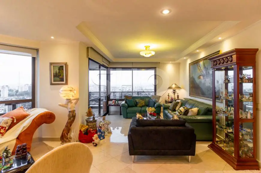Foto 3 de Apartamento com 4 Quartos à venda, 240m² em Sumaré, São Paulo