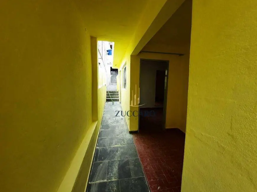 Foto 2 de Casa com 1 Quarto para alugar, 40m² em Jardim Flor da Montanha, Guarulhos